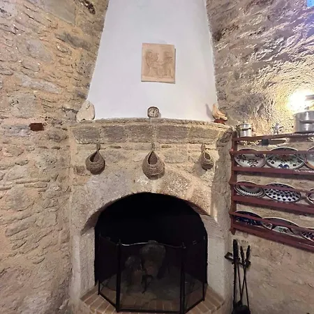 Maroulas Village Apartment