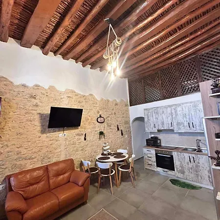 Maroulas Village Apartment *