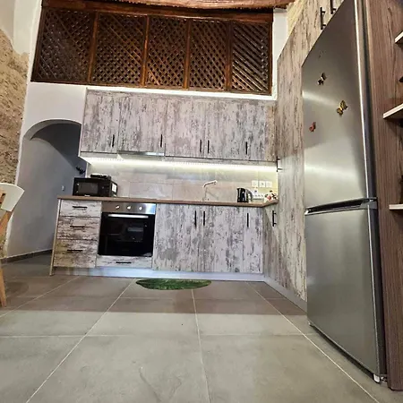 Maroulas Village Apartment